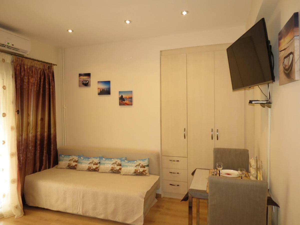 Nice Studio Next To The Sea Athena Bagian luar foto